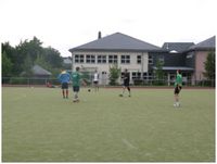 Fussballmatch des sächsischen Trainerteams gegen eine Auswahl von Landesbetreuern